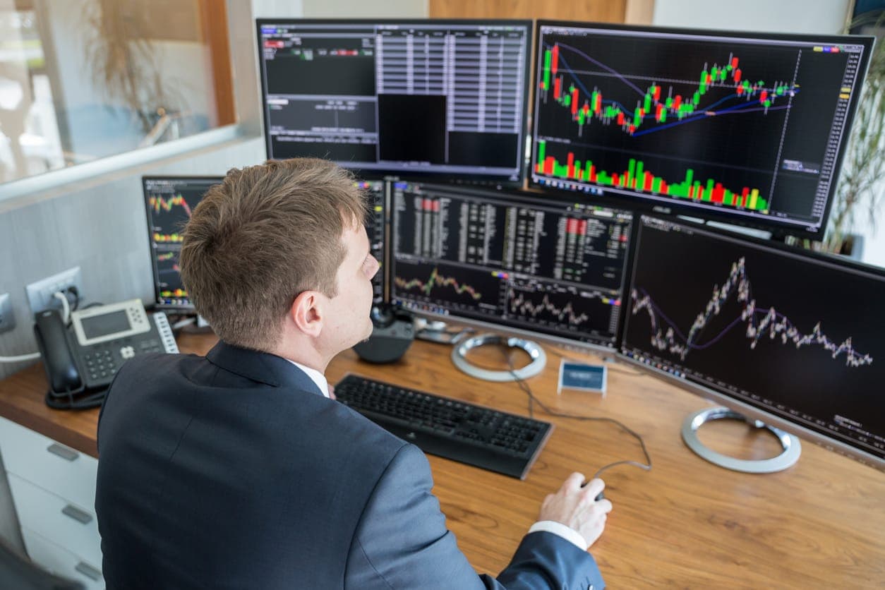 Trading payment gateway for real-time account funding